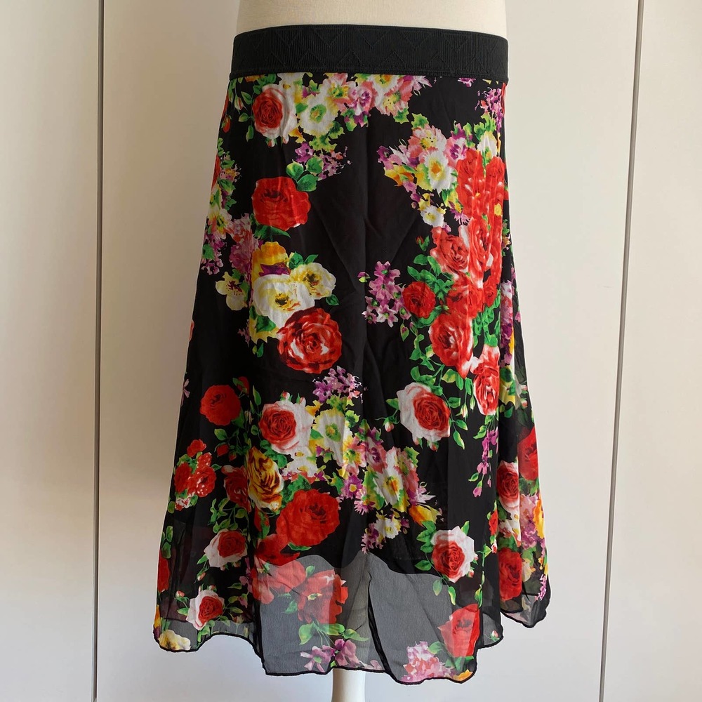 Floral mid length skirt